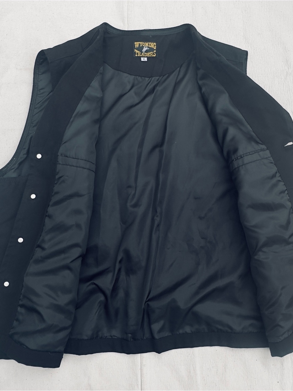 Men’s Wyoming Trader Black Vest XL - Picture 3 of 5